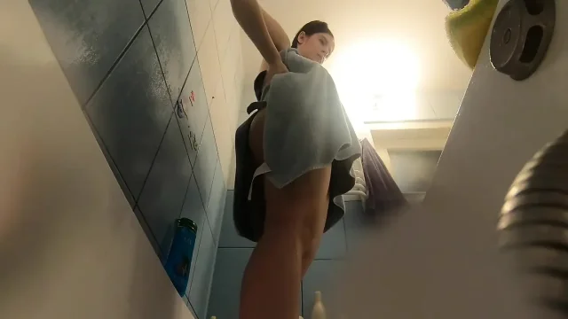 Gianess Lena in bathtube