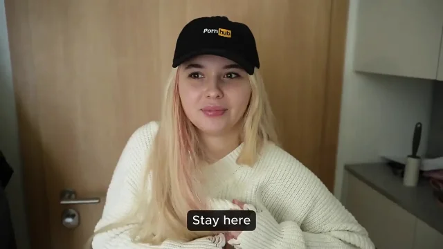 Fucked the Hot Courier Girl and Took the Package for Free