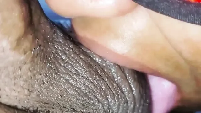 She Couldn Oppose Watching the Semen Come Out She Put the Penis in Her Mouth