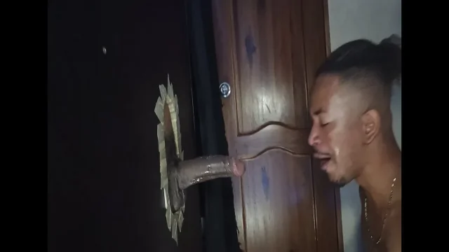 Black cock in Glory hole gets me stuck