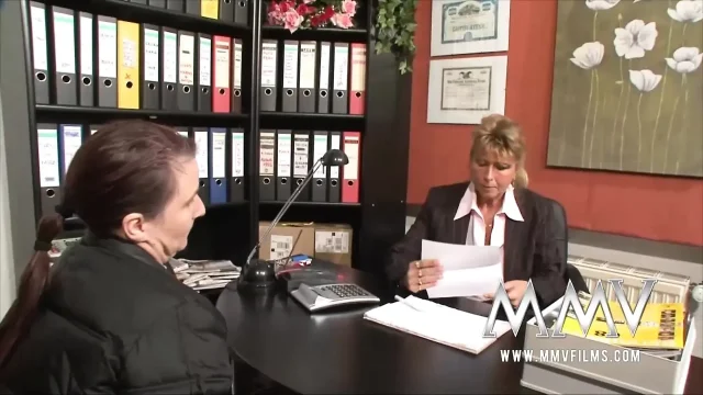 Mature couple fucking in ffm threesomemmmm