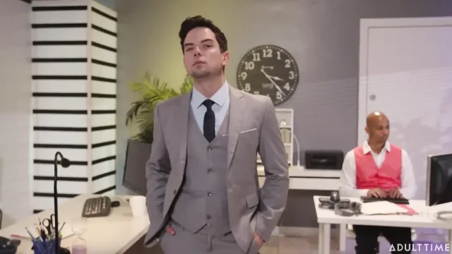Heteroflexible - Angry Boss Dakota Payne Disciplines Perv Employees Zario