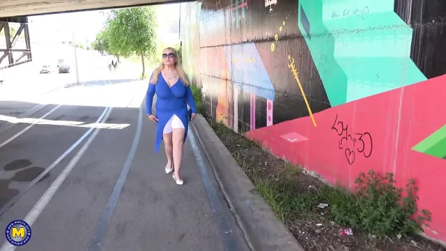 Mature Musa Libertina Gets Fucked by Four Toy Boys at Once