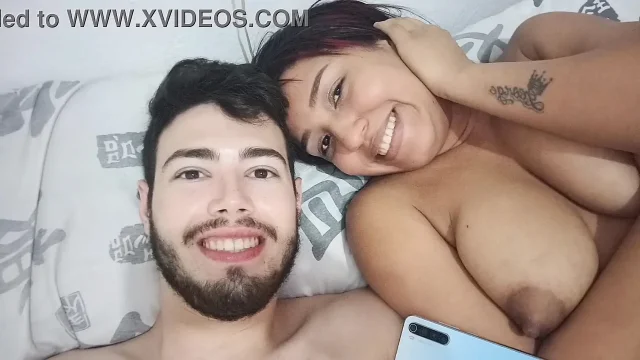 18 year old brunette big saggy tits from New York United States fucking her
