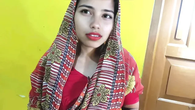 Desi Indian Newly Married Bhabhi Doggy Style Sex video Beautiful Big Ass Village