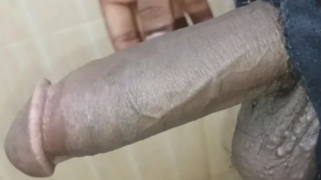 Hello guys today my new video everyone watch and enjoy Bangladeshi hot boy
