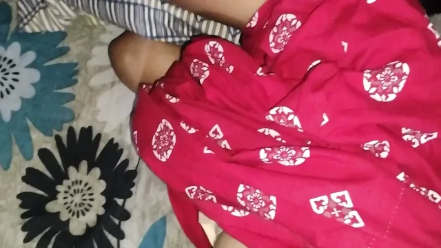 Sexy girl's nice tits and look bad