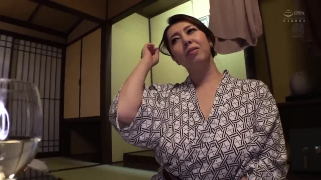 Two Days One Night of Intense Sex on a Trip to a Hot Spring Sex with a Creampie Part 2