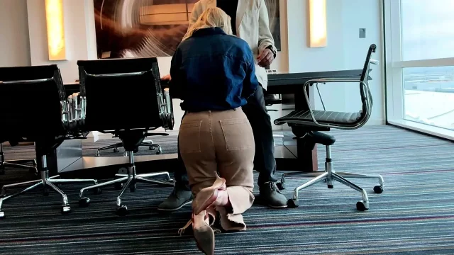 Fa Fiona Meets Passenger in His Boardroom