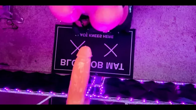 Ms Red X Is a Face Fuck Addict