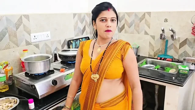 Outdor videoI met a girl in an auto and took her home to work at a beauty parlor