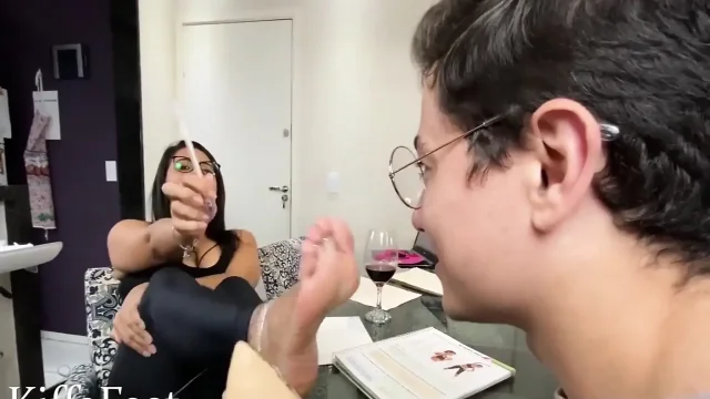 Goddess Kiffa Is the Hot College Teacher