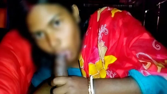 Steamy Bathroom Encounter Hot Stepmom's Forbidden Lust with Stepson at Home