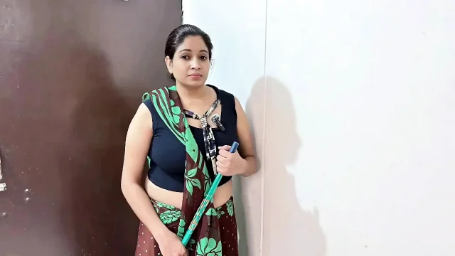 Indian Village Kamwali Aunty got Punishment for Stealing money from purse Hindi Audio