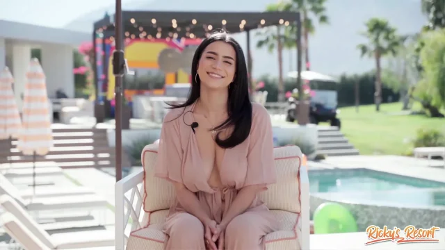 Roxie Sinner Episode
