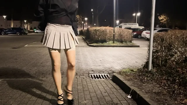I'm walking around outside in my transparent latex tights with higheels and supermini