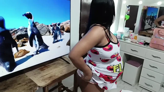 Keli in Her Elmo Pajamas Wanting to Suck Dick