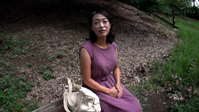 H053g04 Plain 60th Birthday Mature Woman Is Shaved Pussy an Ordinary Aunt Makes Body with an Excellent Sensitivity Shake