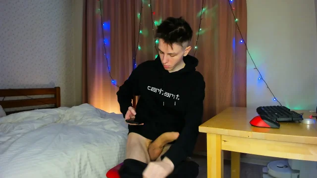 Feet In Frame Skinny Twink Massive Load On Legs
