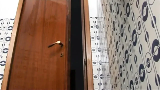 Slut mature spied in the bathroom by her wanker