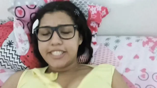 18 year old brunette big saggy tits from New York United States fucking her