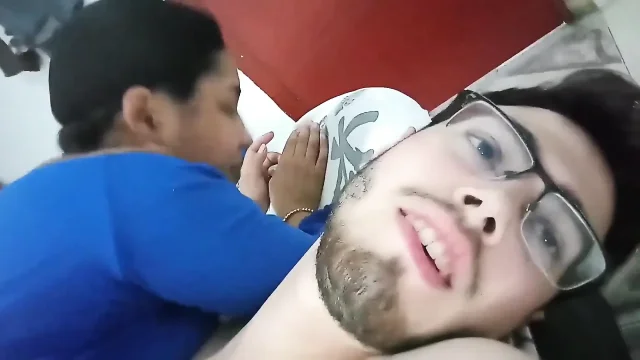 18 year old brunette big saggy tits from New York United States fucking her