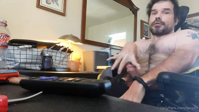 Kevy 69's Cumming On A Tuesday