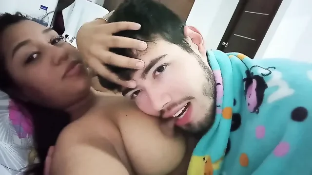 18 year old brunette big saggy tits from New York United States fucking her