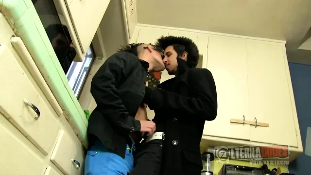 Dannii Devine And Rave Blowing Each Others Cock