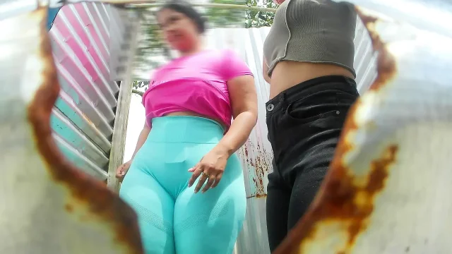 CUTE GIRLS FILMED IN BEACH BOOTH