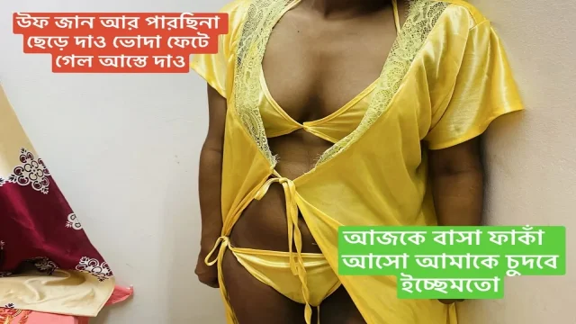 my Horney sexy Girlfriend call her boyfriend and fucked when home alon doggy