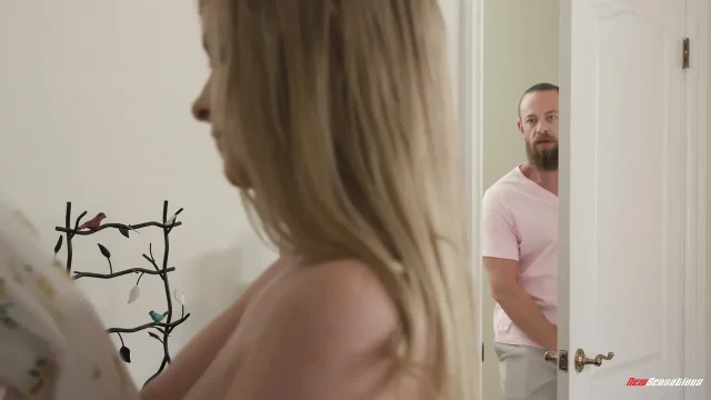 Blonde Stepsister Harlow West Gets Big Cock In Her Tight Teen Pussy