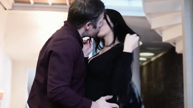Daring Confessions hd