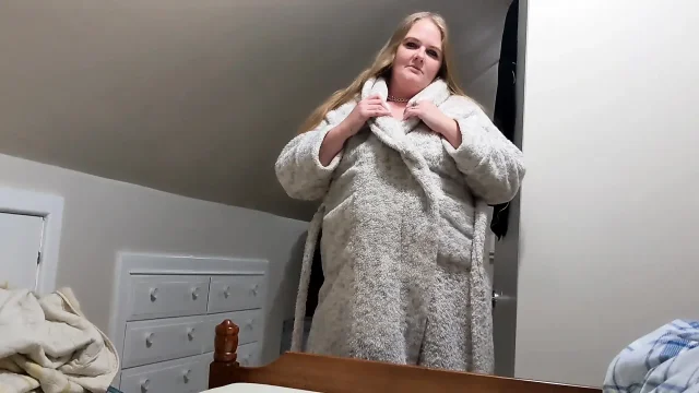 I Never Knew My BBW Stepmom Could Be so Damn Sexy Until We Were Home Alone and