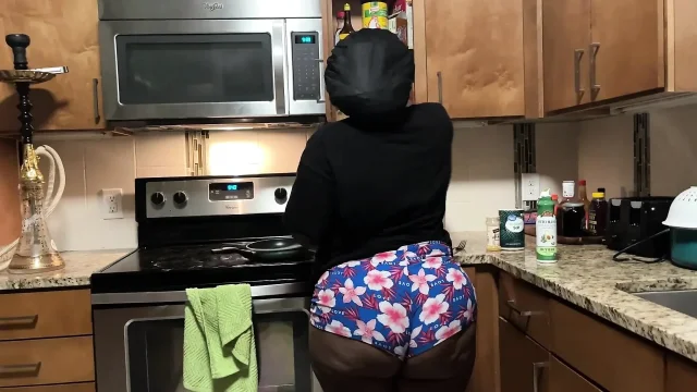 Dirty Diana Jacks Her Man off Until He Cums