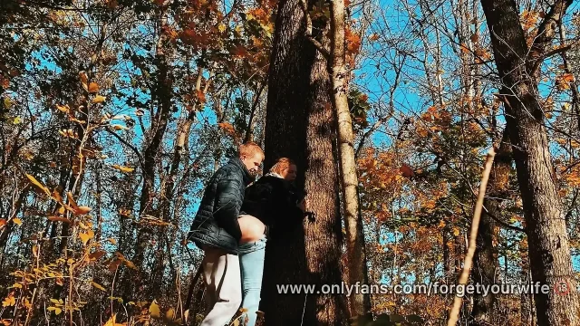 Fucked a Beauty with a Big Ass in the Forest While Walking