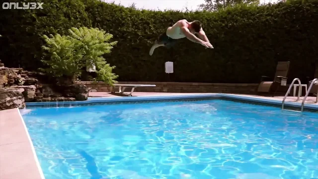 Amy Lee have some daydreaming next to the pool