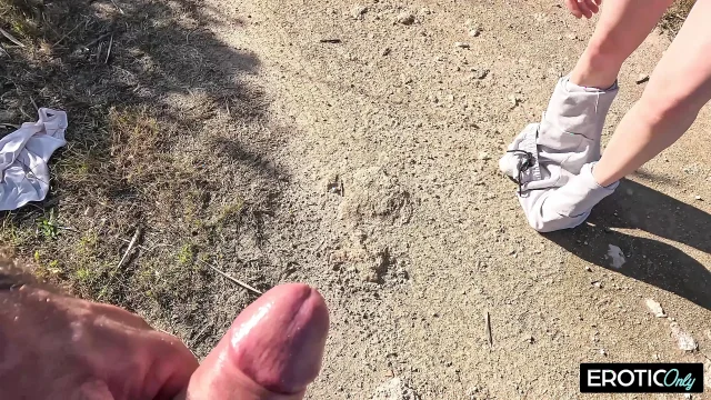 German Dirty Slut Has a Fuck Date with Stranger on Vacation
