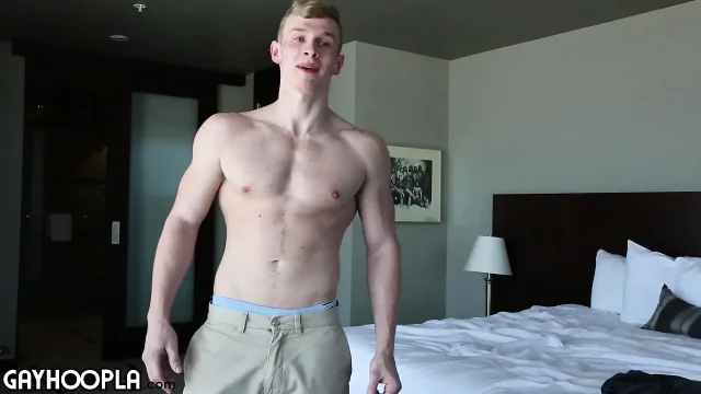 Blonde Stud Kane Bryant Jerks His Cock