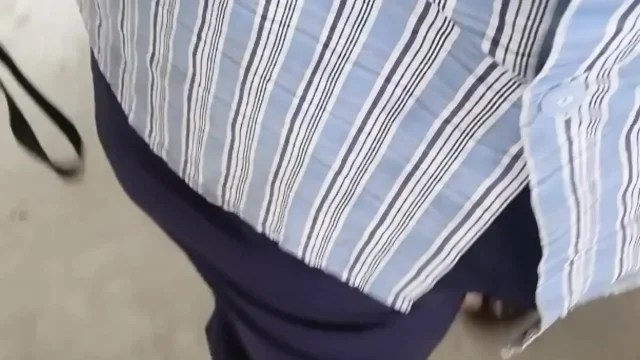 tamil boy lift hand job