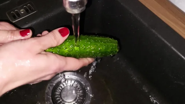 I put a cucumber in my hairy pussy