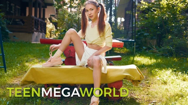 Horny Nicole Fingers Her Shaved Pussy In The Forest - TeenMegaWorld