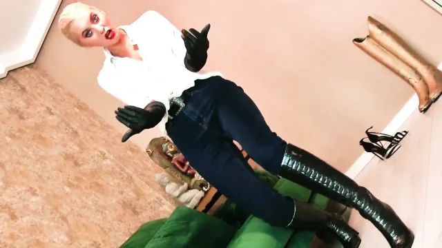 Ballbusting Femdom Games