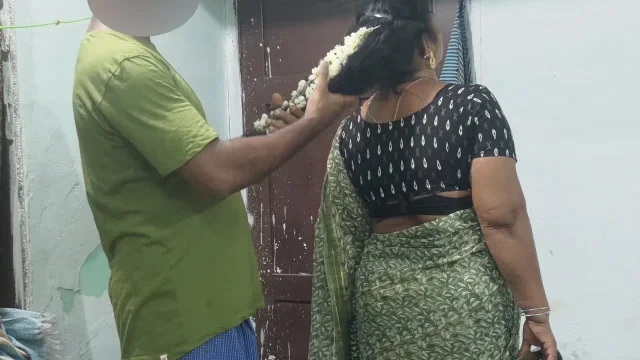 Aunty has hot and painful sex while she is alone at home Real homemade