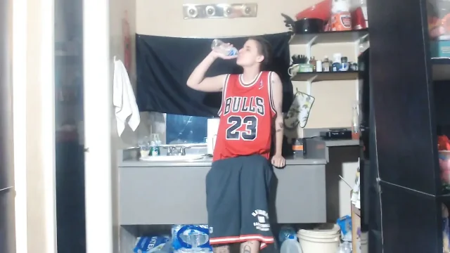 Lesbians ass sagging pants
