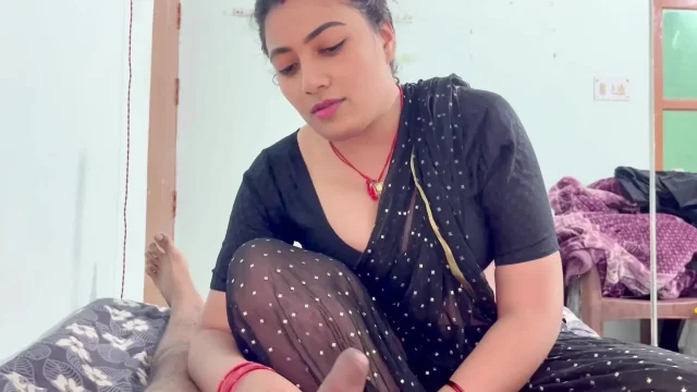Indian Stepmom shared single bed and made stepson happyFull Hindi Audio