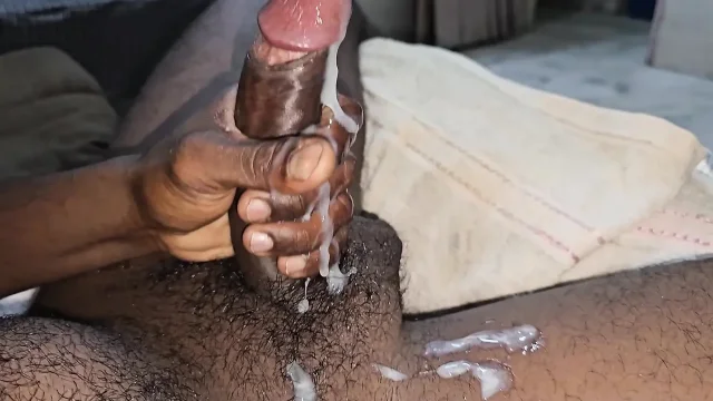 Sweaty Black Dick Mole Get Fapped After Heavy Workout