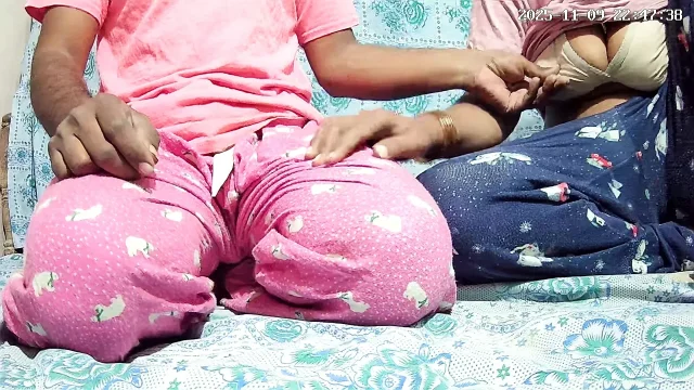 Nepali mom and dad sex in the jungle 2865