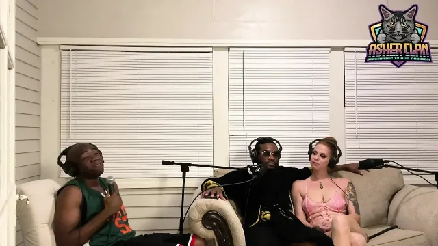 The Fox and the Hounds - Foxi Vixen Joins Mrflourish and Guys for Some Wild
