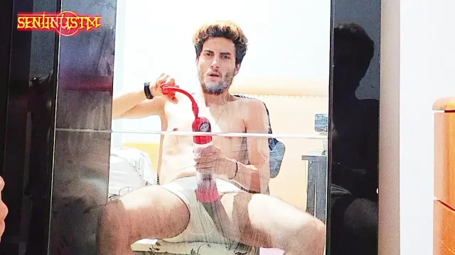 Handsome Turkish man fucks girl in her pussy